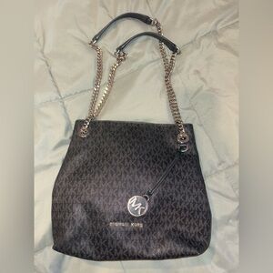 Michael Kors Jet Set medium shoulder tote bag in black signature logo-print